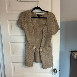 Venue Women's Beige Short Sleeve Sweater